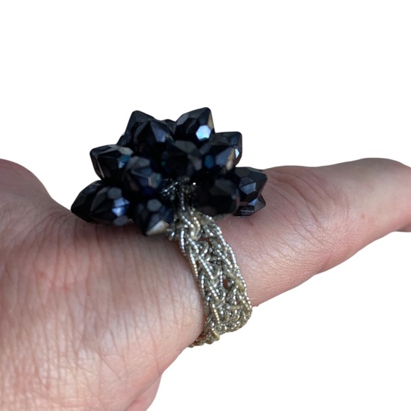 Vintage Handmade Black Facet Beaded Stretch Band Ring Woman’s Jewelry Artesian - Picture 3 of 7